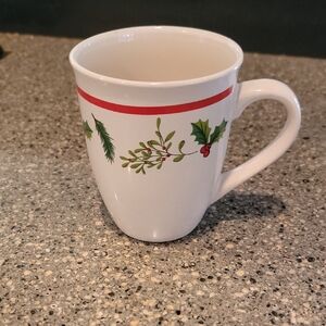 Royal Norfolk White Mug with Red and Green Holiday Design